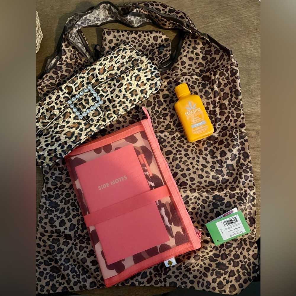 Animal print lovers 4 piece bundle! See all pics.